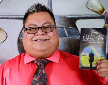 Oscar Gonzalez Silva Author Photo